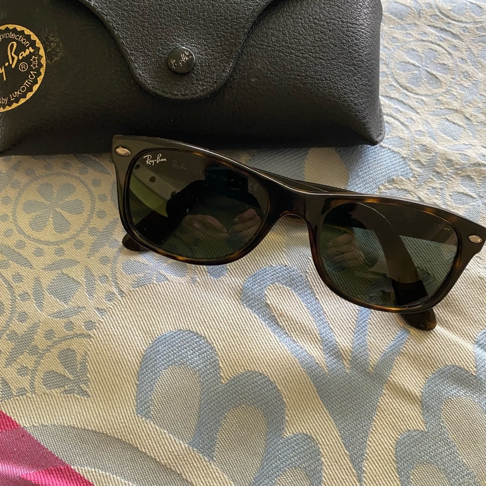 Ray-Ban New Wayfarer sunglasses